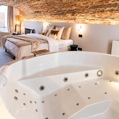 Legend Majestic SPA - Insolite&Unique - Champagne - Parking privé * Bourg-en-Bresse